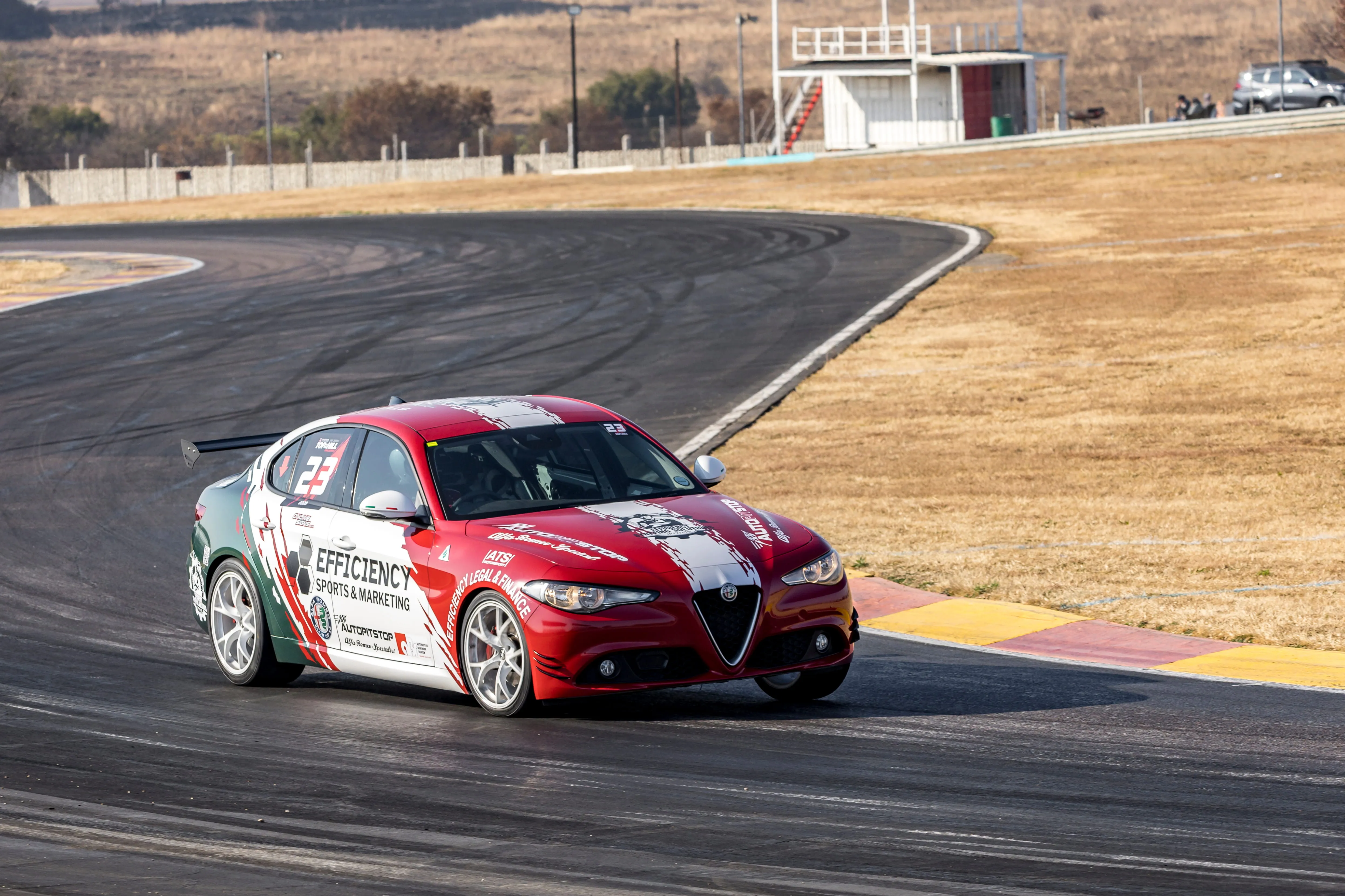 Race Giulia Esses